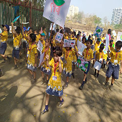 LOVE THE EARTH, KEEP IT CLEAN & GREEN