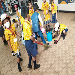 LOVE THE EARTH, KEEP IT CLEAN & GREEN