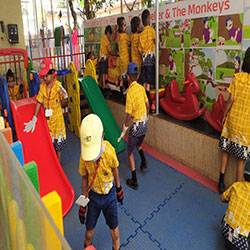 LOVE THE EARTH, KEEP IT CLEAN & GREEN